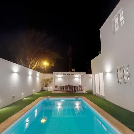 Willa Anil Lanzarote